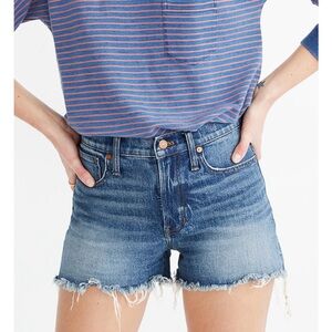 Madewell The Perfect Jean Short in Rayburn: Comfort Stretch Edition Size 28
